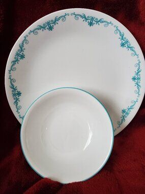 Corelle Vitrelle Caspian Lace/Garden Lace 10.25" Dinner Plate and Cereal Bowl